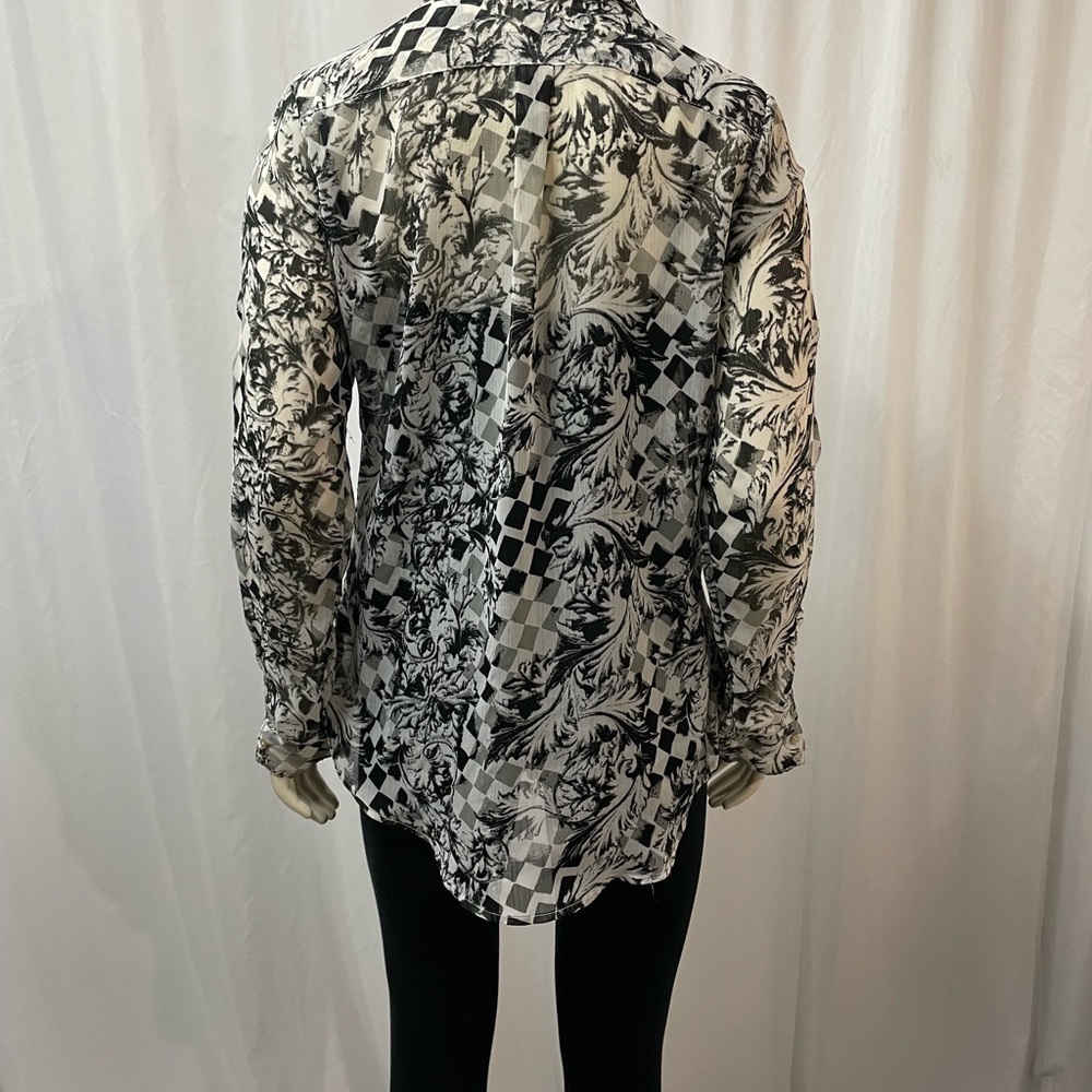Suzy Shier Checkered Button Down Blouse Size Small - Picture 3 of 7